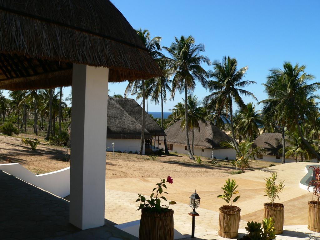 Blue Moon Beach Holiday Resort Inhambane Exterior photo