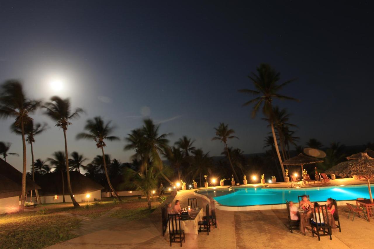 Blue Moon Beach Holiday Resort Inhambane Exterior photo